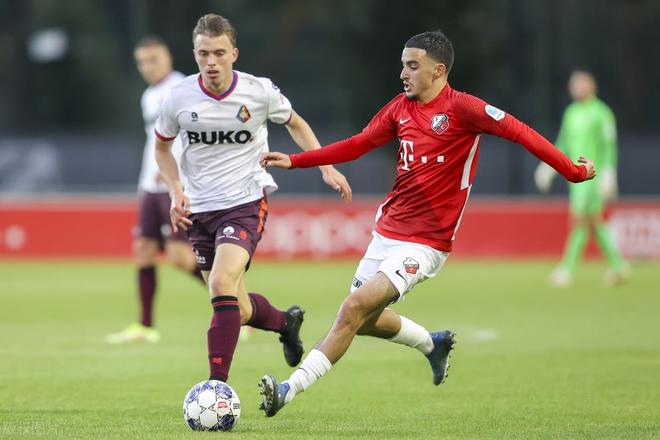 锋仅输1场 锋仅输1场